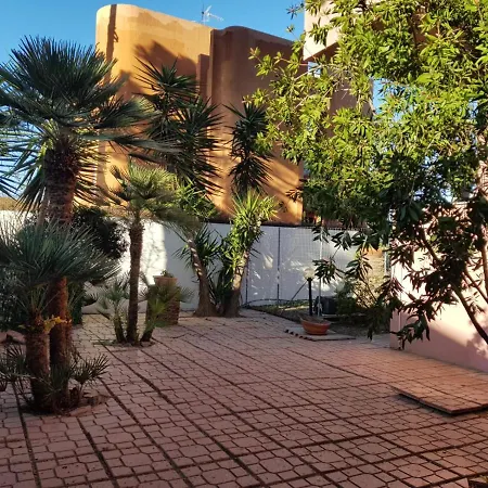Oda ve Kahvaltı Nepi Cagliari