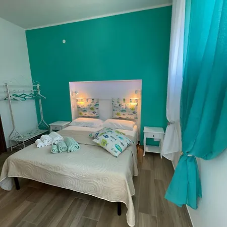Nepi Oda ve Kahvaltı Cagliari
